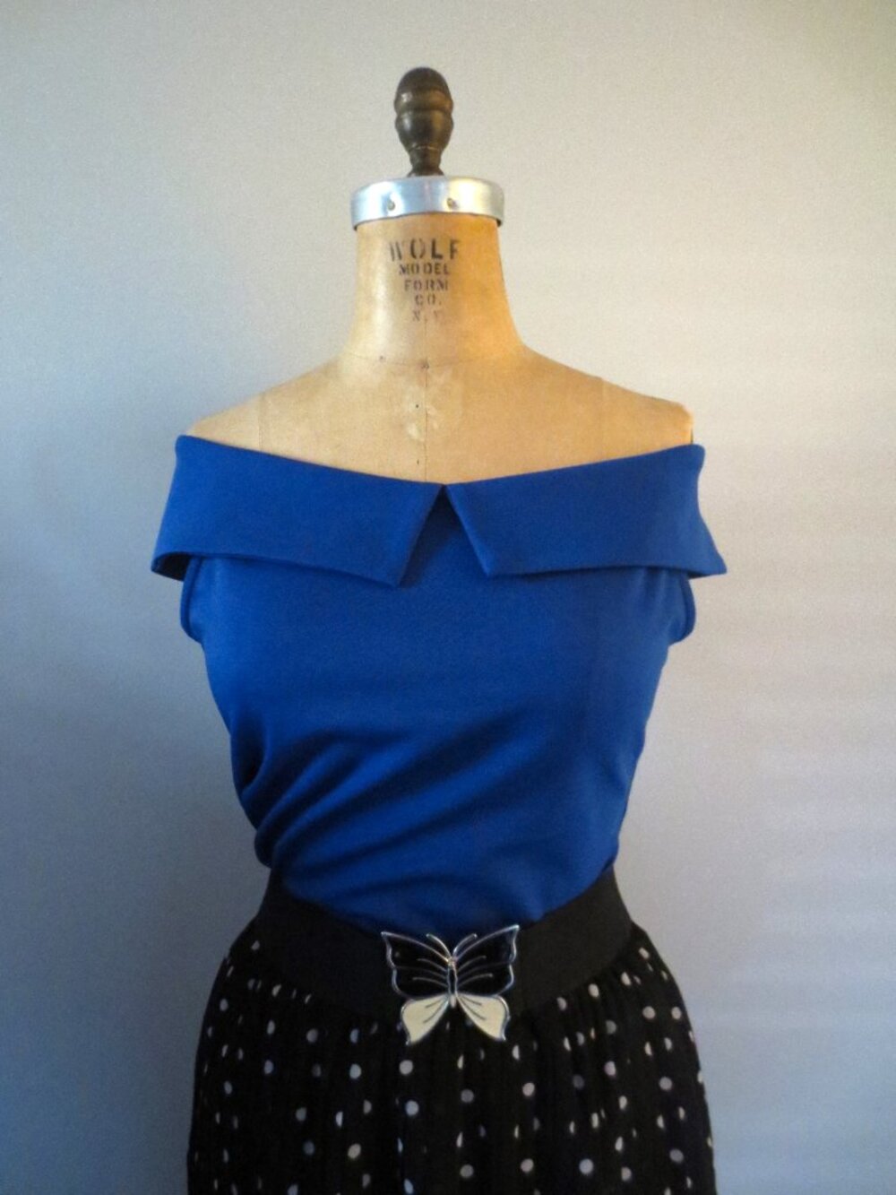Unique Vintage 1950s Retro Blue Off-Shoulder Top - NWOT